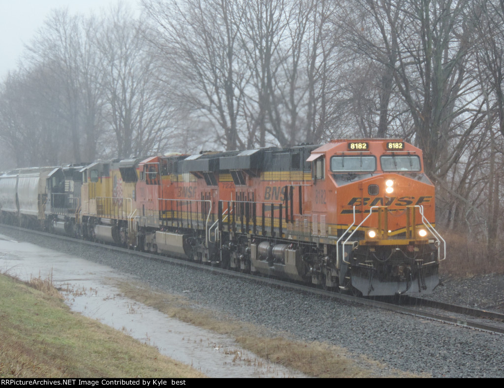 BNSF 8182 on 310